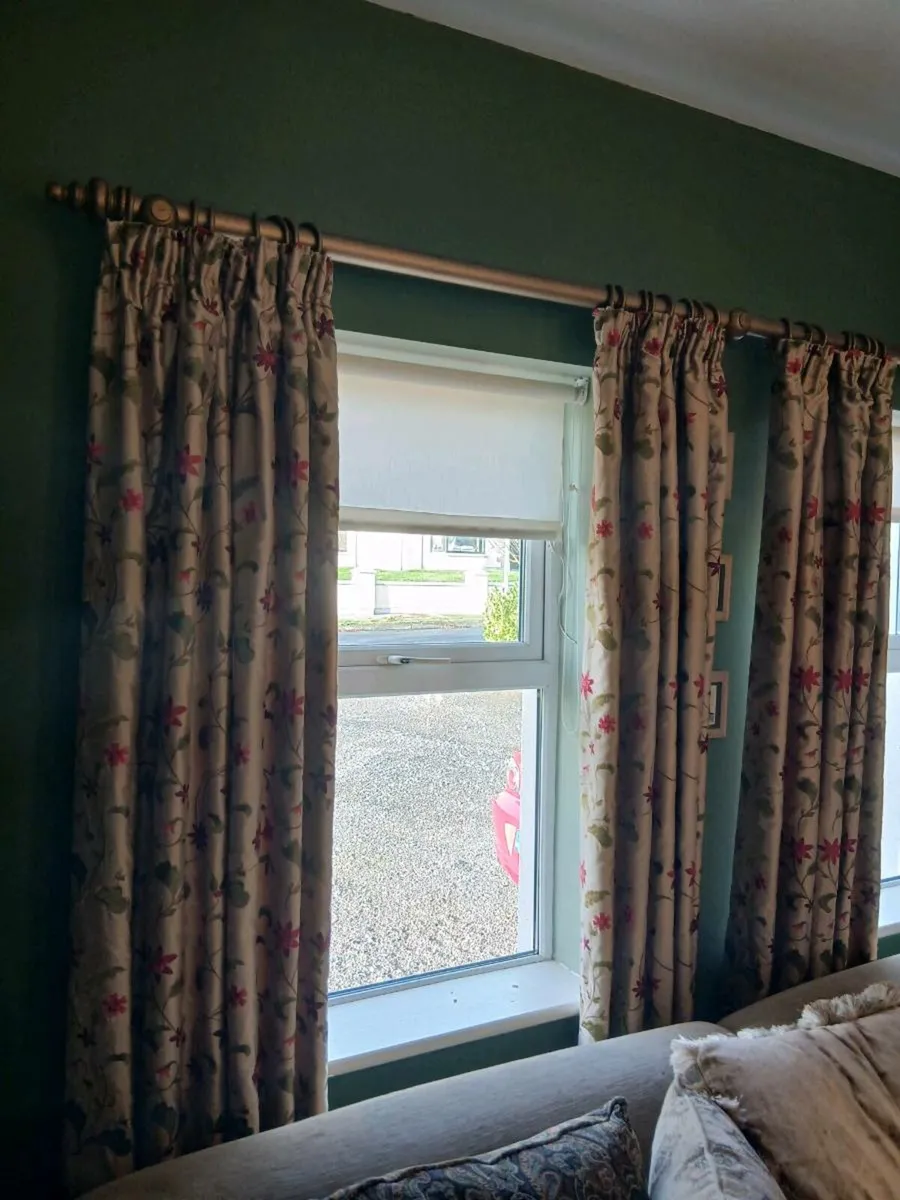 Curtains - Image 4