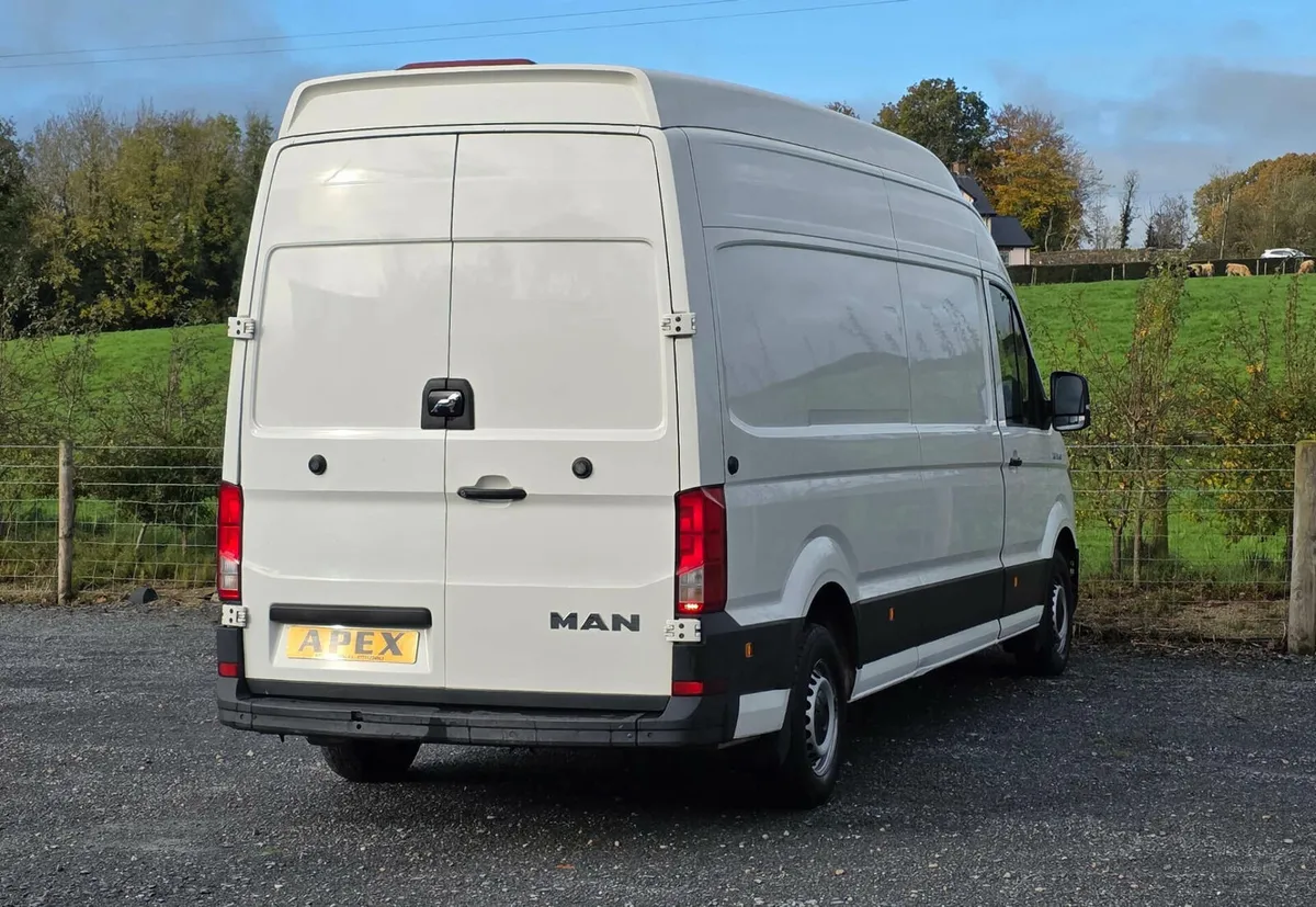 Man Other 3 LONG DIESEL - Image 3