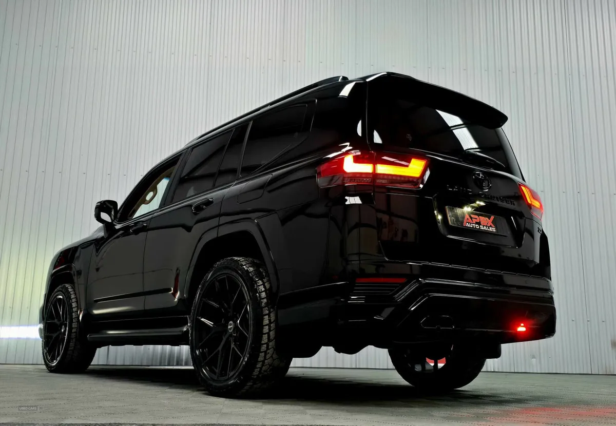 Toyota Land Cruiser 7 SEATER 415bhp - Image 4