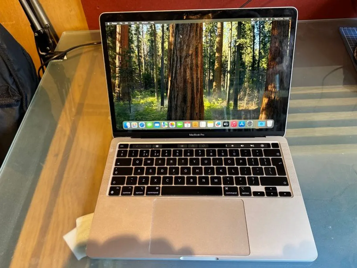 MacBook Pro 2022 13" M2 - Image 1