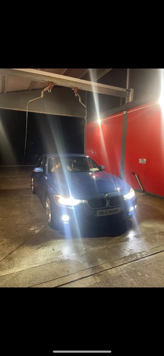 BMW 3-Series 2013 - Image 4