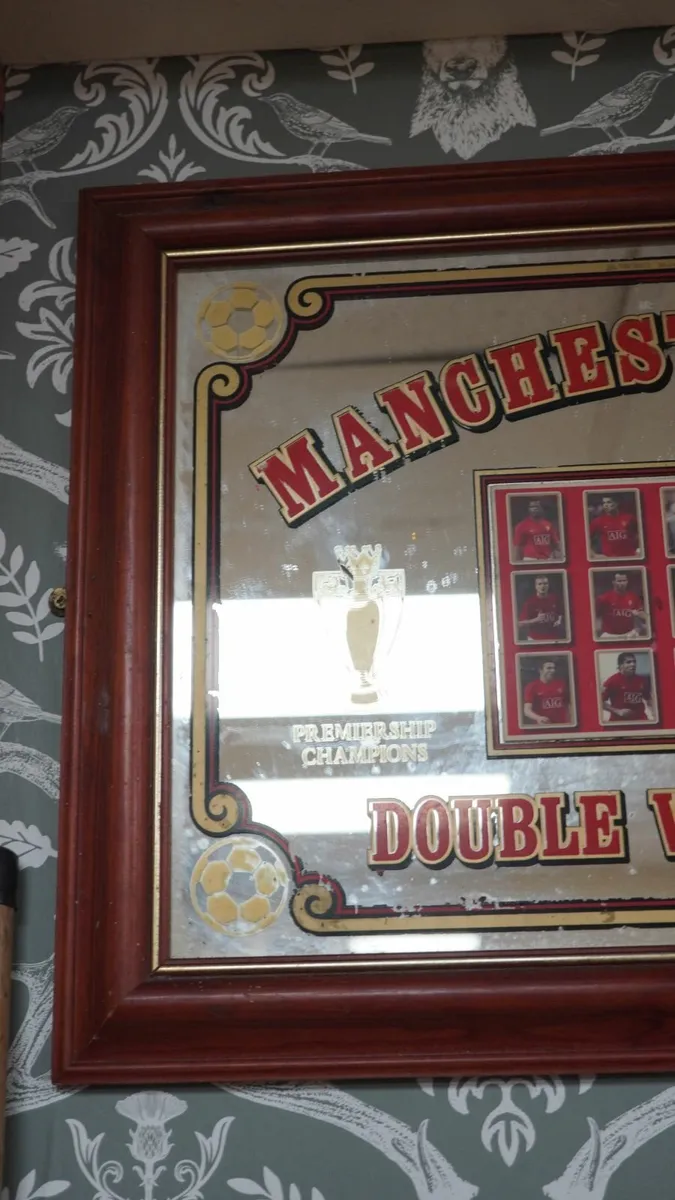 Manchester United Pub Mirror - Image 2