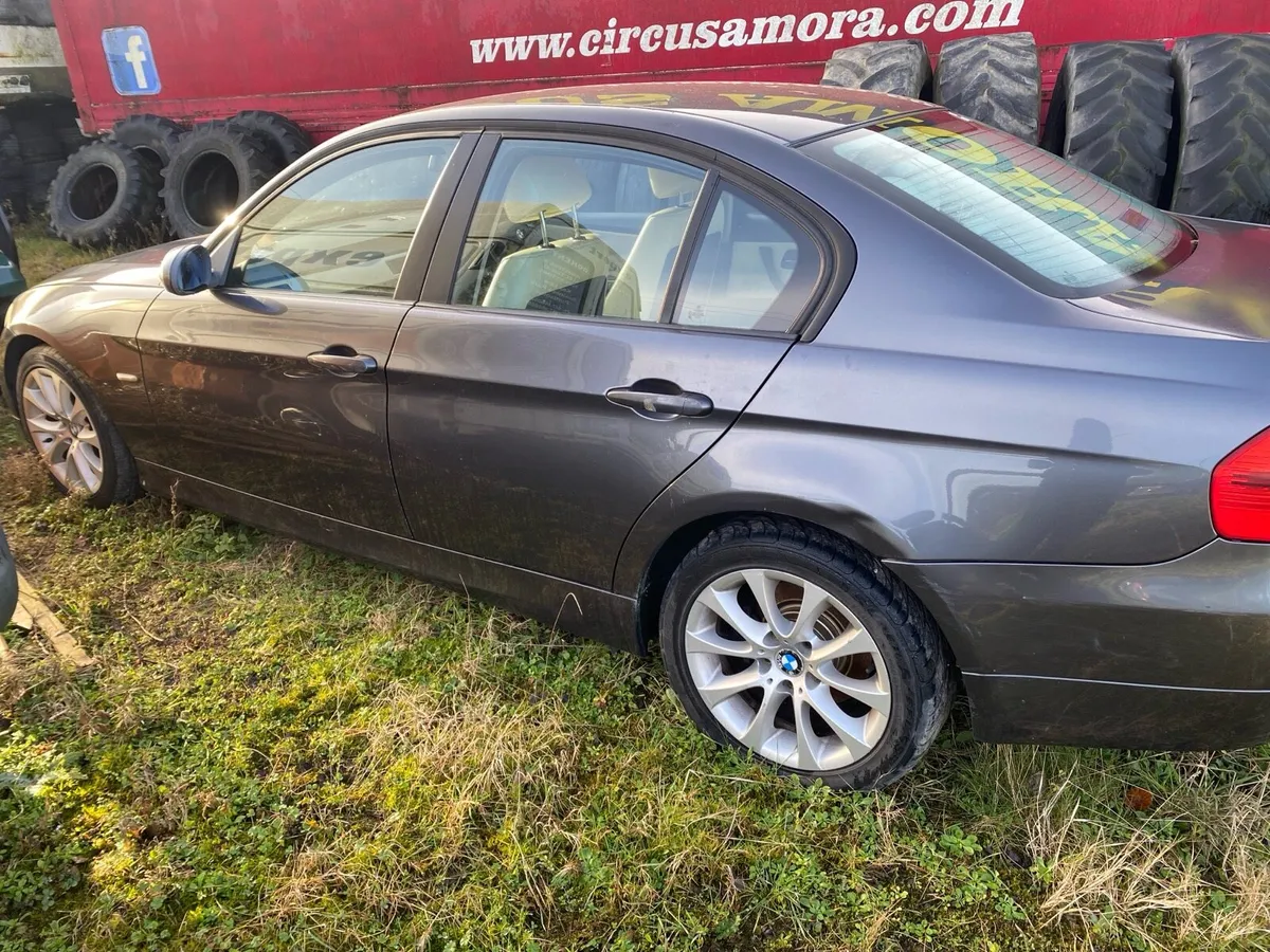 08 BMW 320 Diesel - Image 2