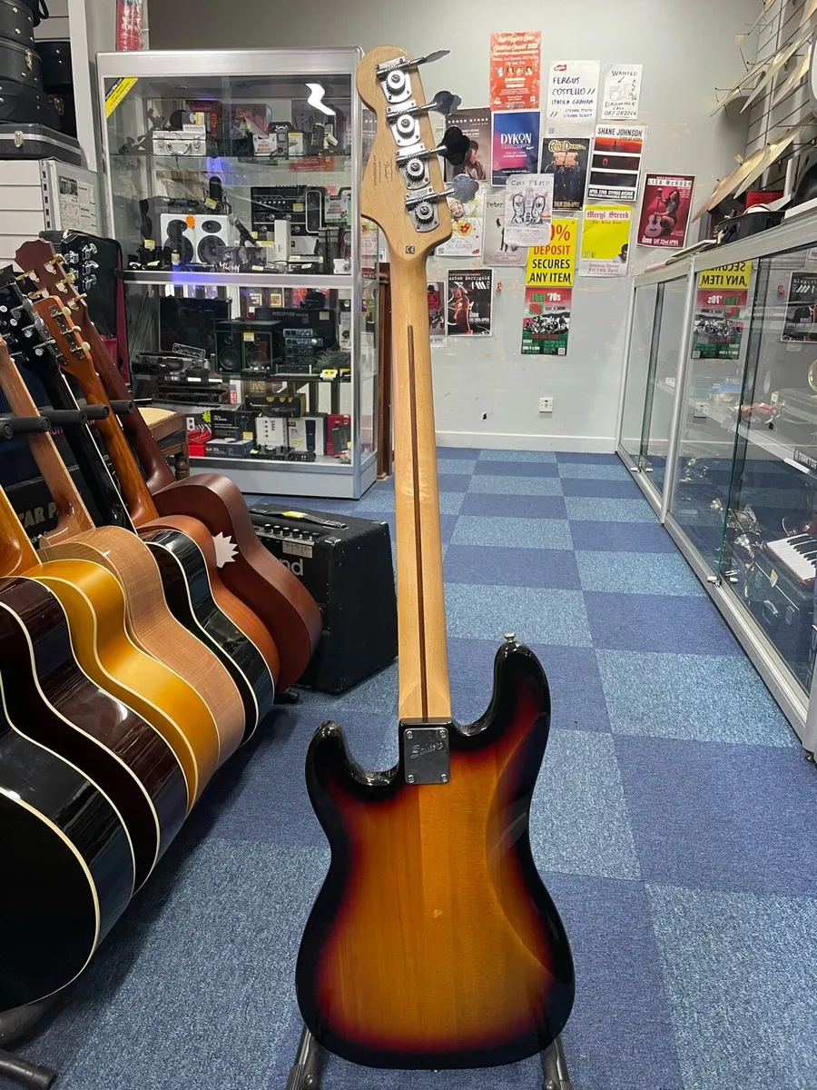 Squier P-Bass 2006 - Image 3