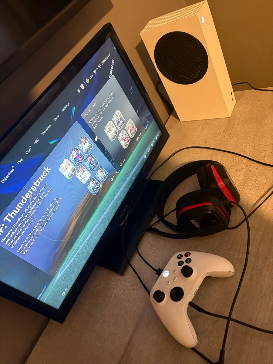 Xbox series s and monitor