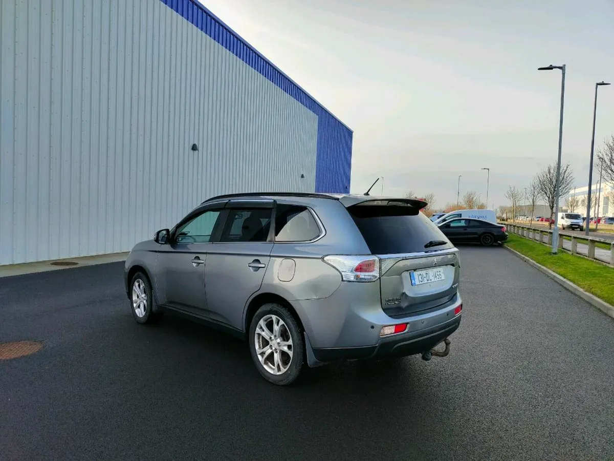 Mitsubishi outlander automatic diesel - Image 4