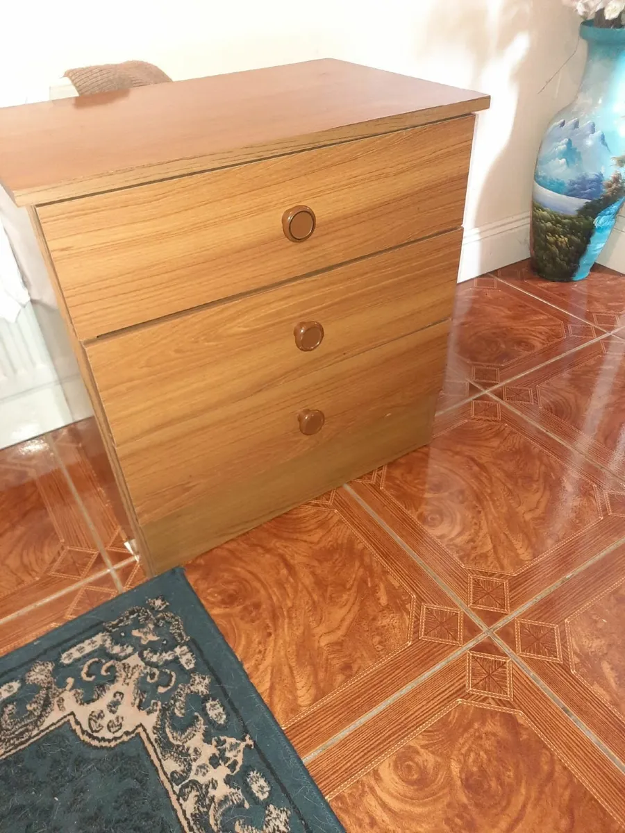 Chest of drawers - Image 4