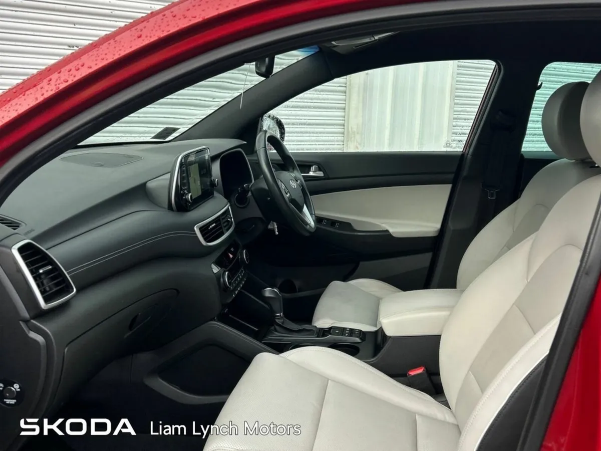 Hyundai Tucson EXECUTIVE PLUS AUTOMATIC - Image 4