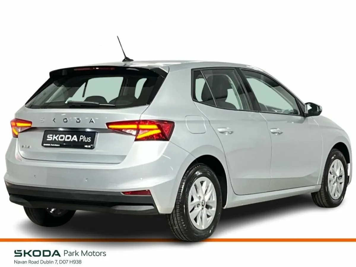 Skoda Fabia Selection 1.0MPI 80BHP - Reversing Cam - Image 4