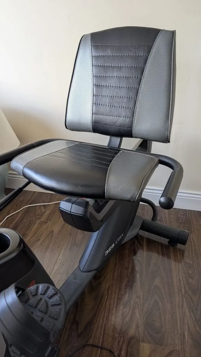 Pro- Form 325 CSX Recumbent Exercise Bike - Image 3