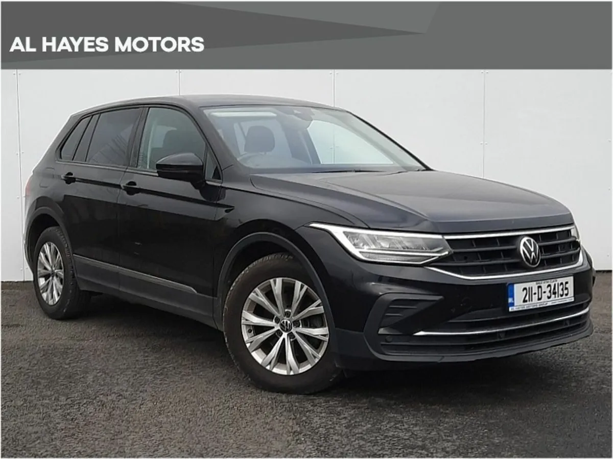 Volkswagen Tiguan **BLACK PACK**2.0 TDI LIFE MODEL - Image 1