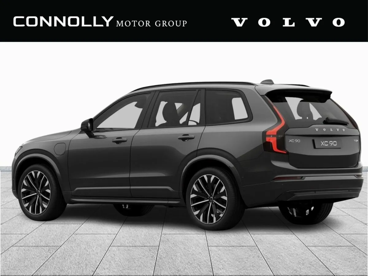 Volvo XC90 T8 Plus Dark PHEV €963pm - Image 4