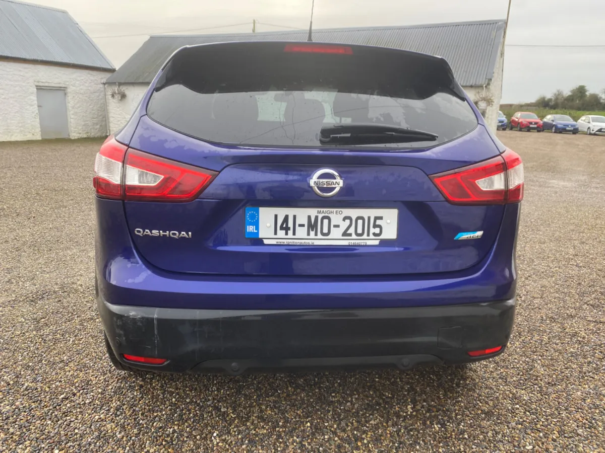 Nissan Qashqai / damage on door . - Image 2