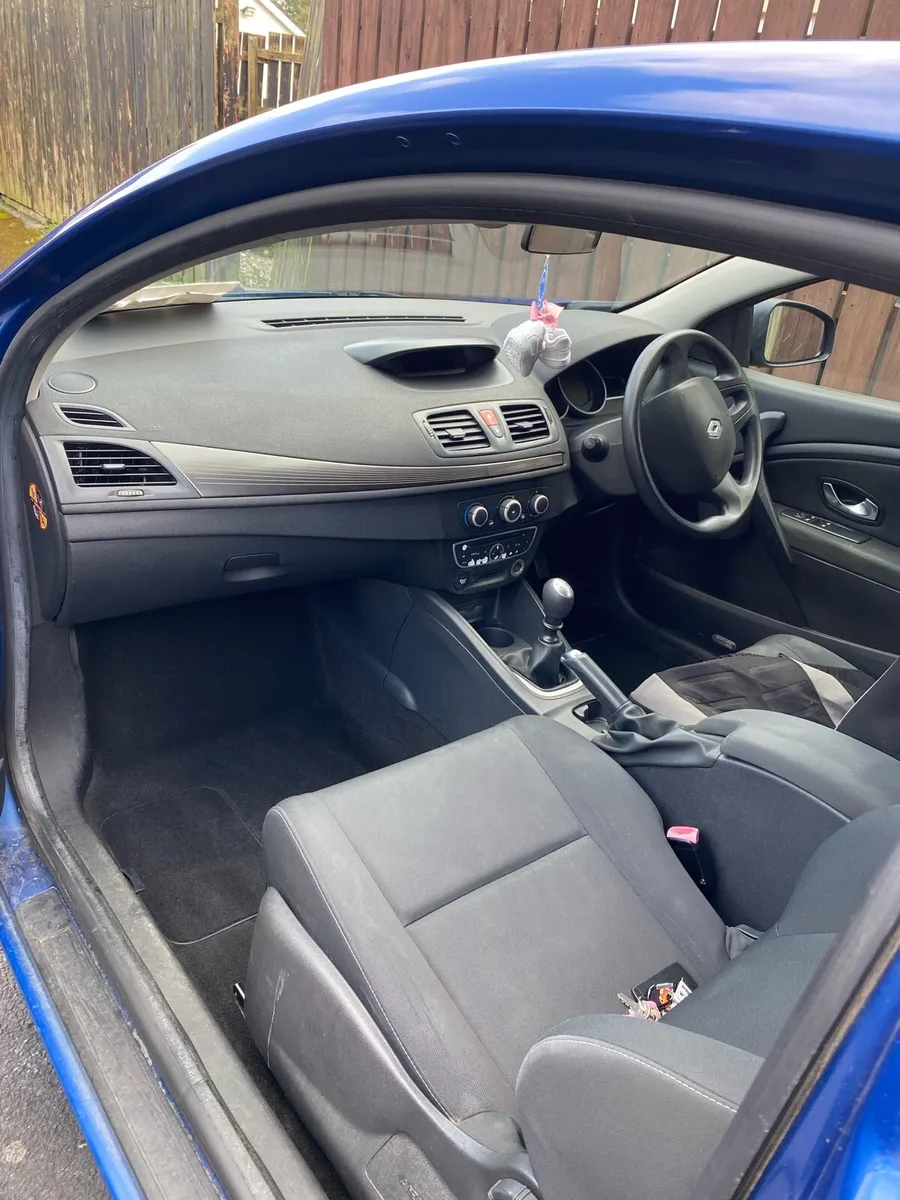 Renault Megane - Image 3