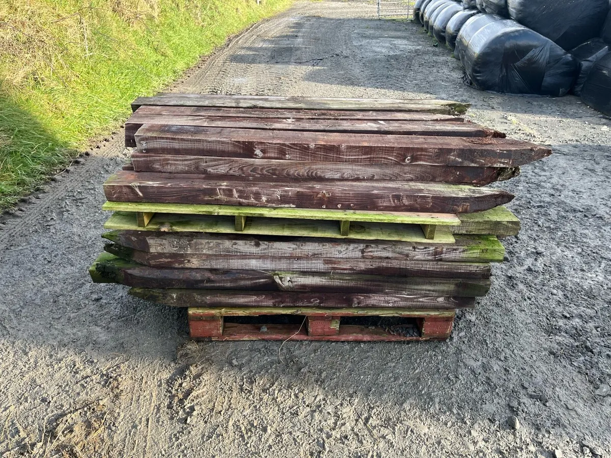 Post and Rail Fence (Second hand) - Image 1