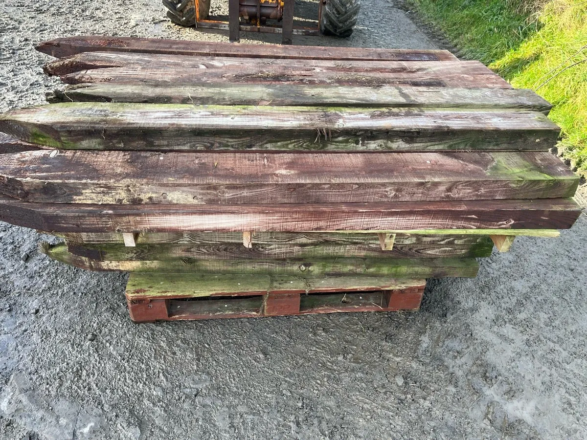 Post and Rail Fence (Second hand) - Image 3