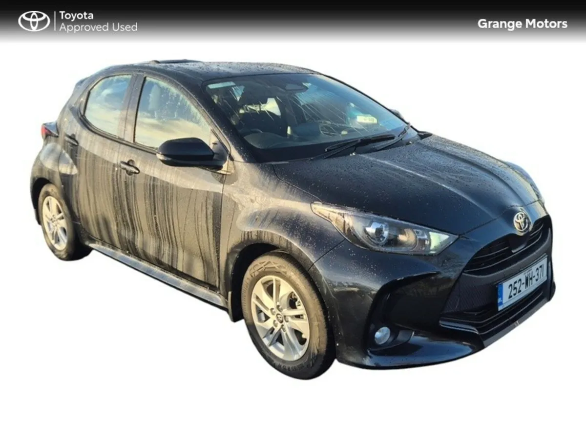 Toyota Yaris 1.5 HYBRID 5DR LUNA**DEMO MODEL** - Image 1