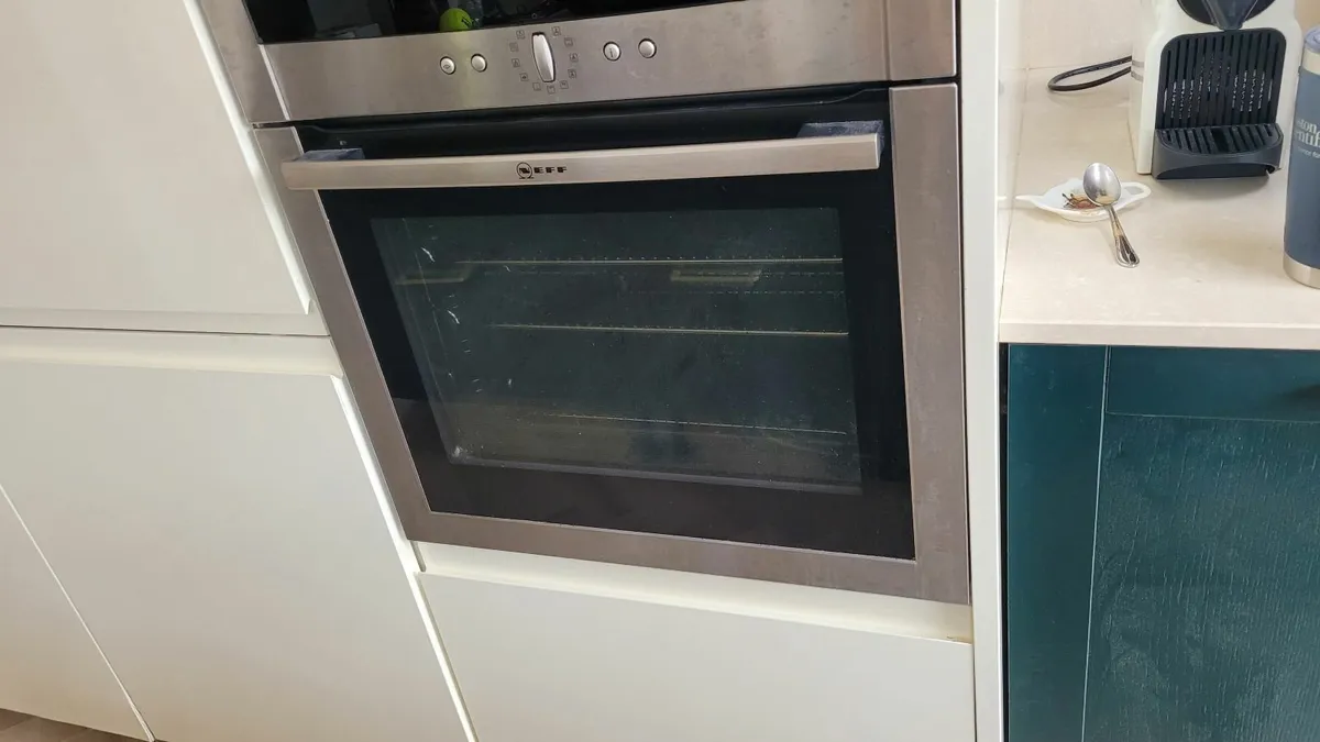 Neff integrated oven and broiler - Image 3