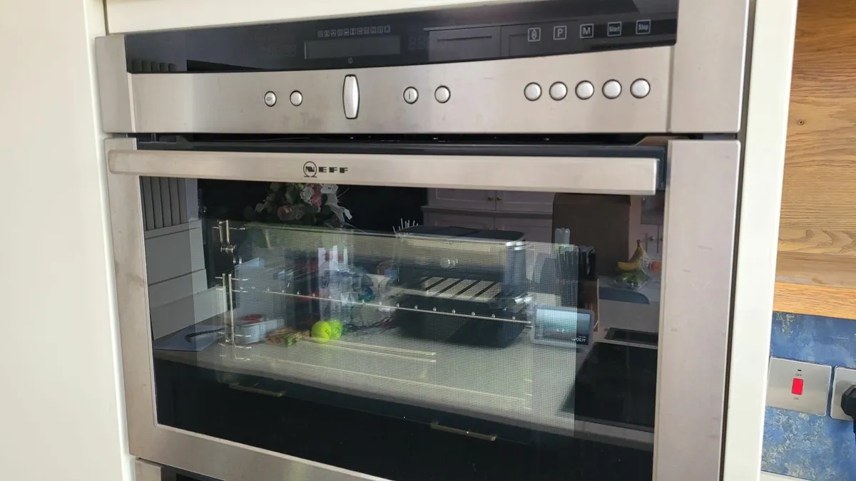 Neff integrated oven and broiler - Image 4