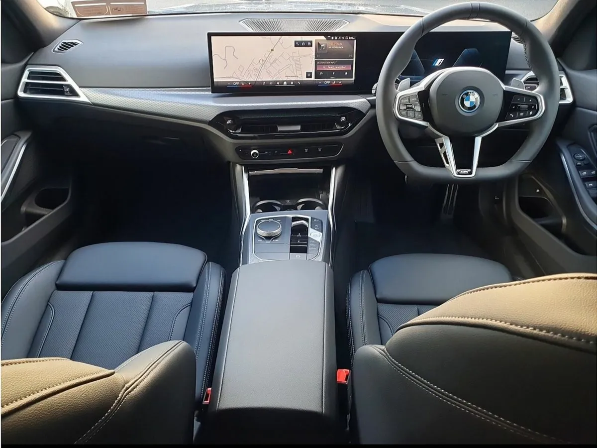 BMW 3-Series 330e M Sport Saloon - Image 4
