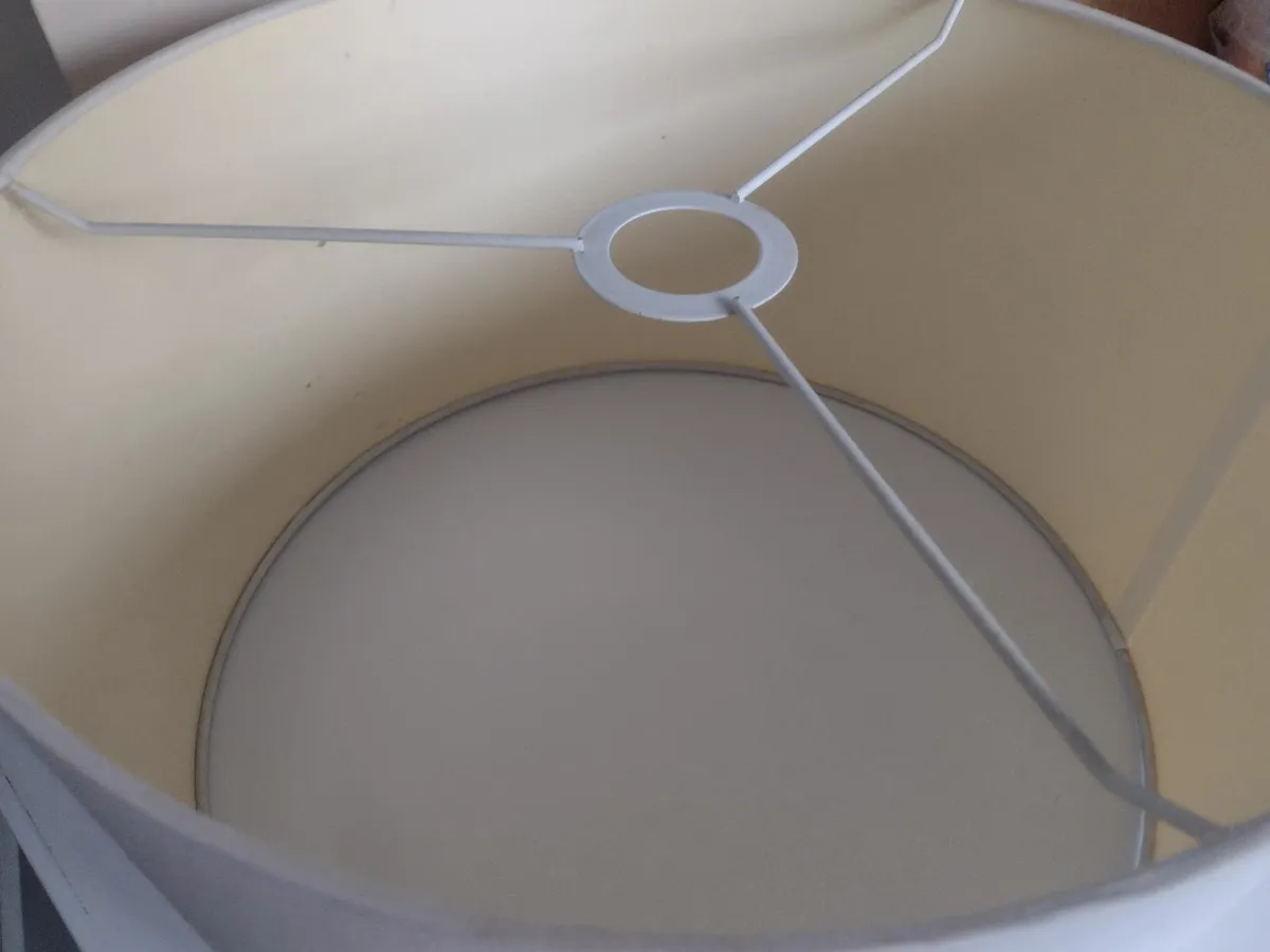 Large off white lamp shade - Image 3