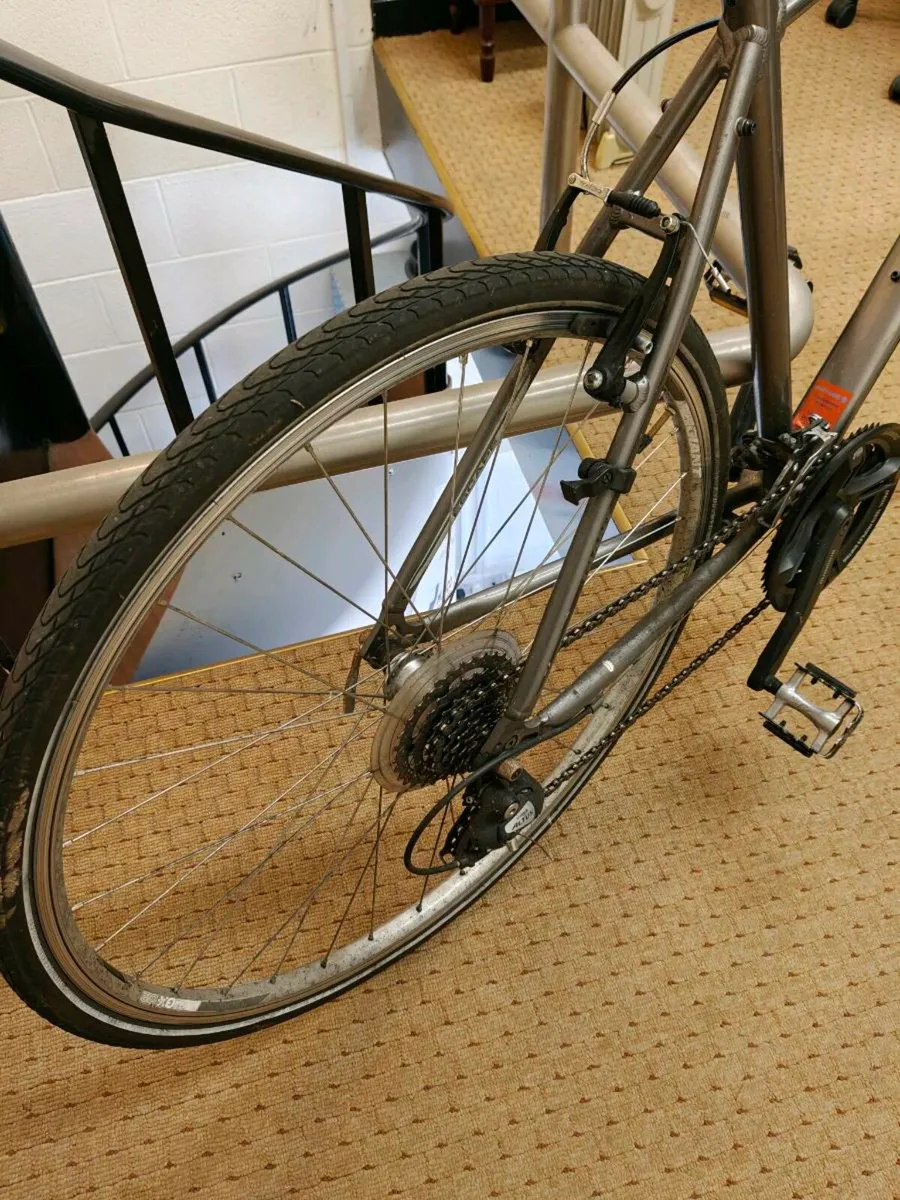 Giant bicycle - Image 3