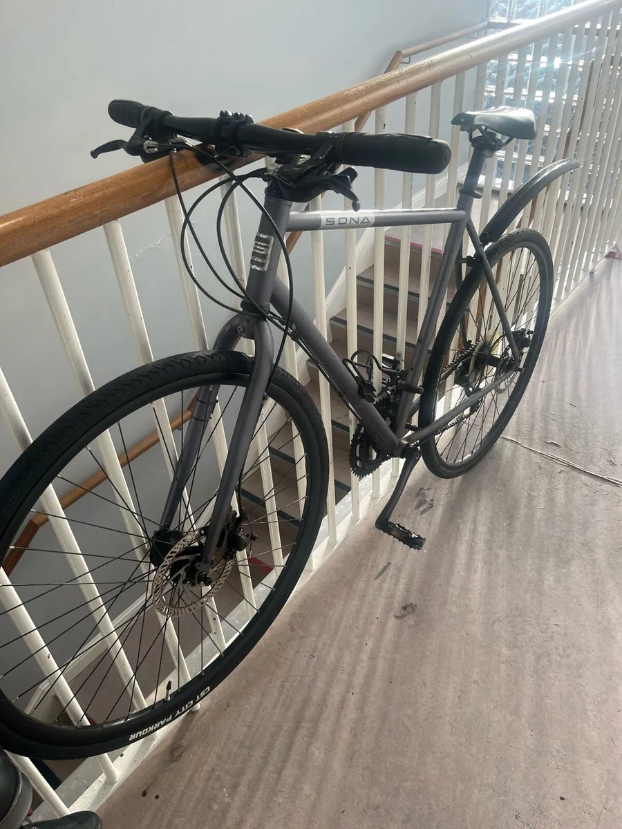 GENTS SONA HYBRID BIKE 20” frame - Image 3