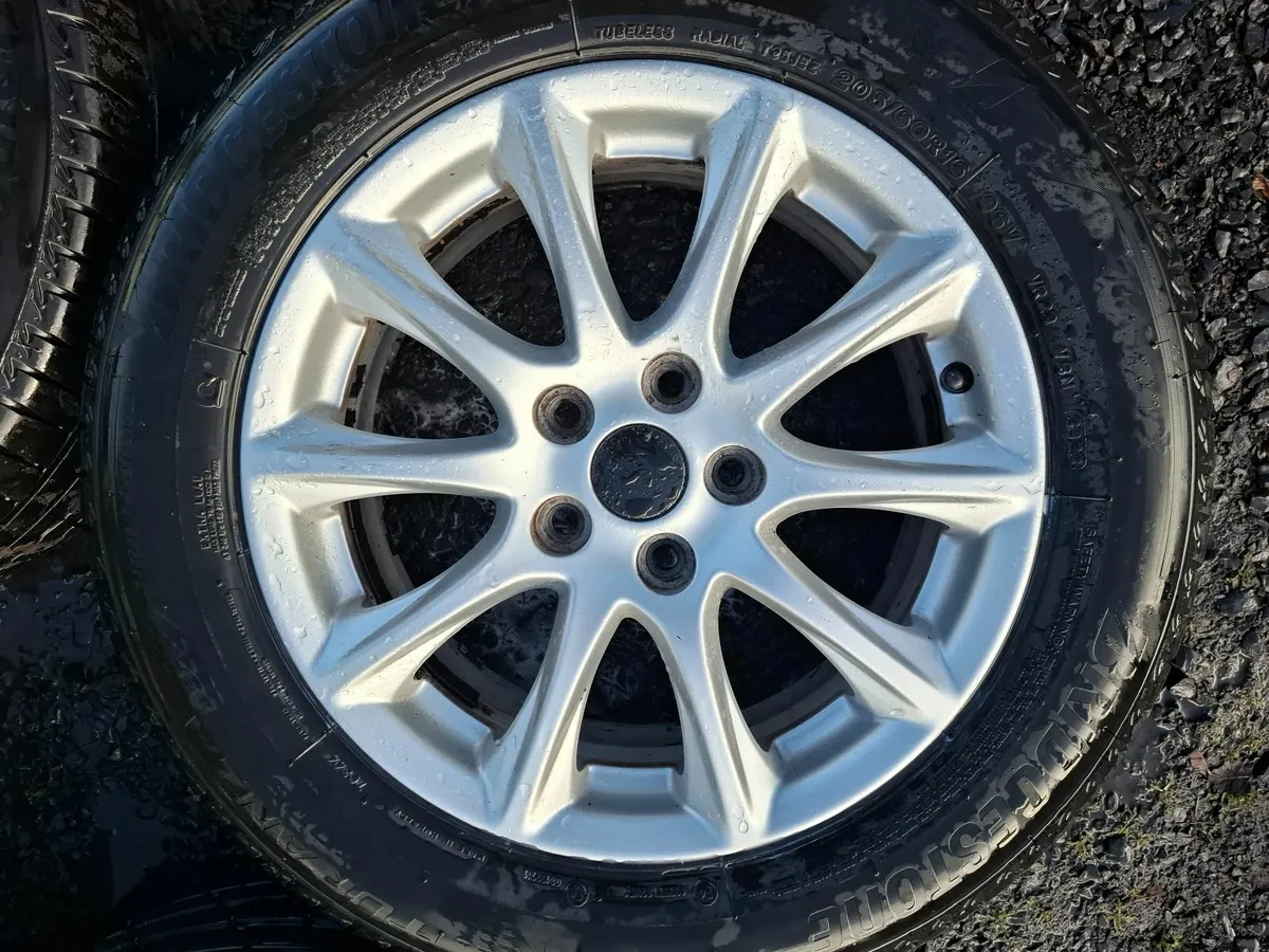 16" Genuine Ford Alloys with tyres - Image 2