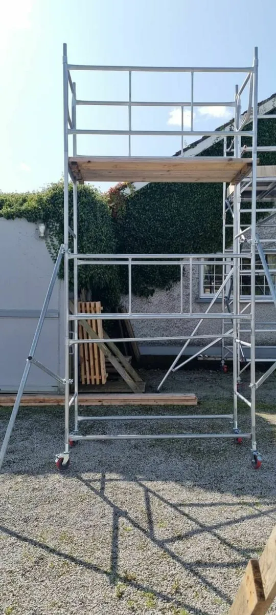 Light weight DIY scaffold tower