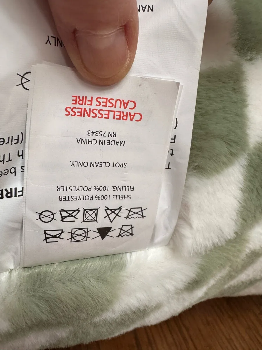 C&C oversized reading/bed cushion XL - Image 3