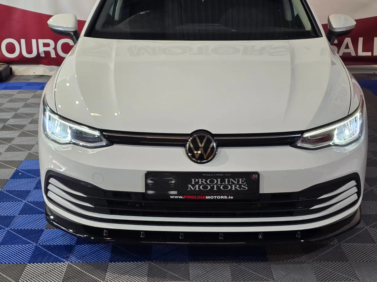 VW GOLF 1.5 TSI MANUAL LIKE NEW!! - Image 3