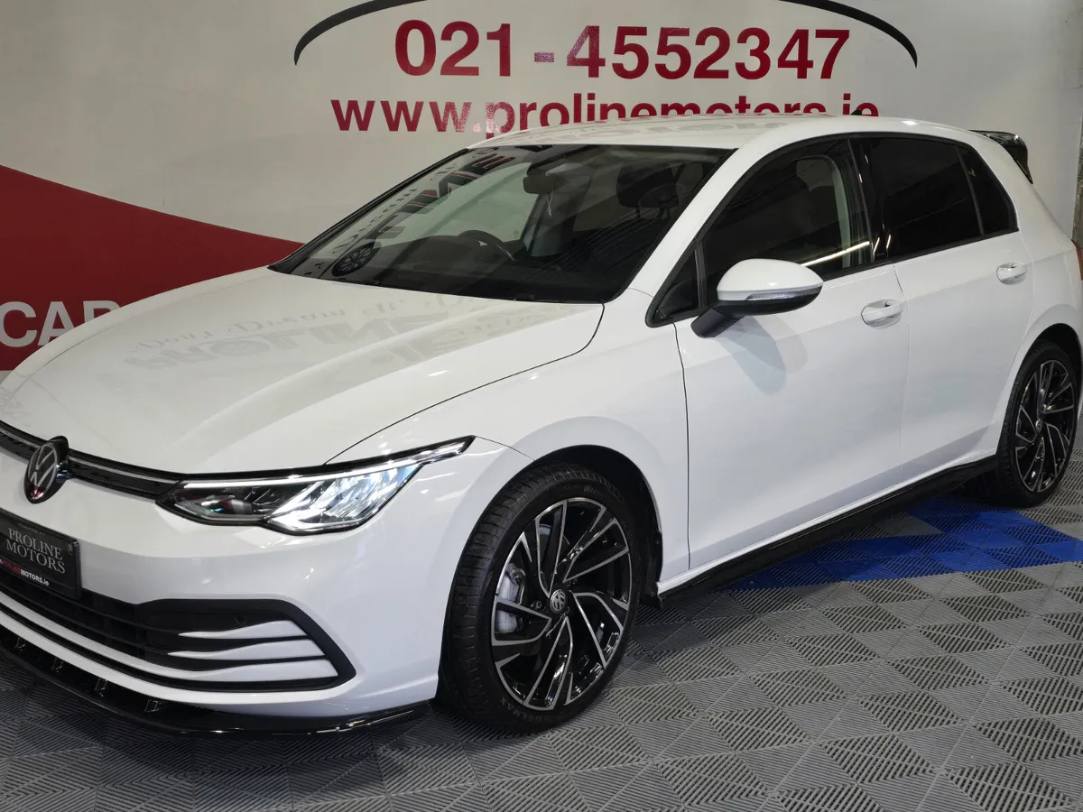 VW GOLF 1.5 TSI MANUAL LIKE NEW!! - Image 2