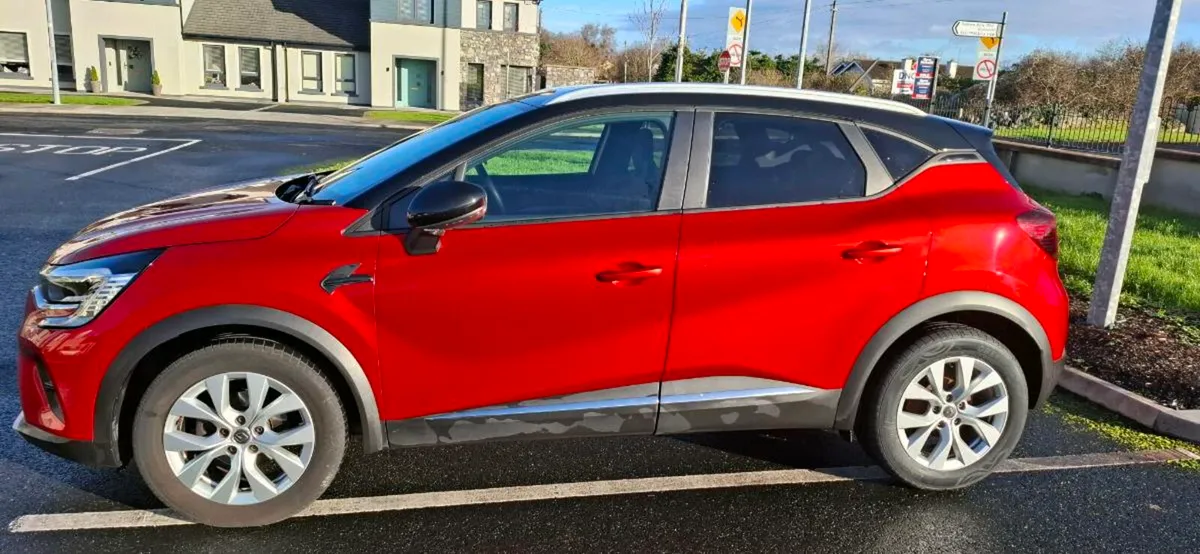STUNNING 201 RENAULT CAPTUR - 24Mth NCT - Image 3