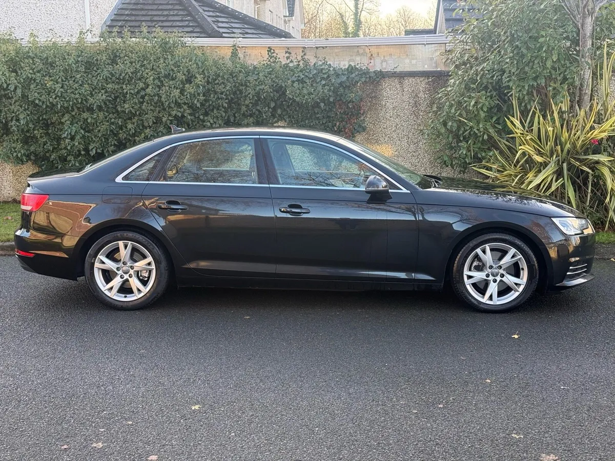 172 Audi A4 SPORT Ultra Automatic 2.0D 169k kms - Image 2