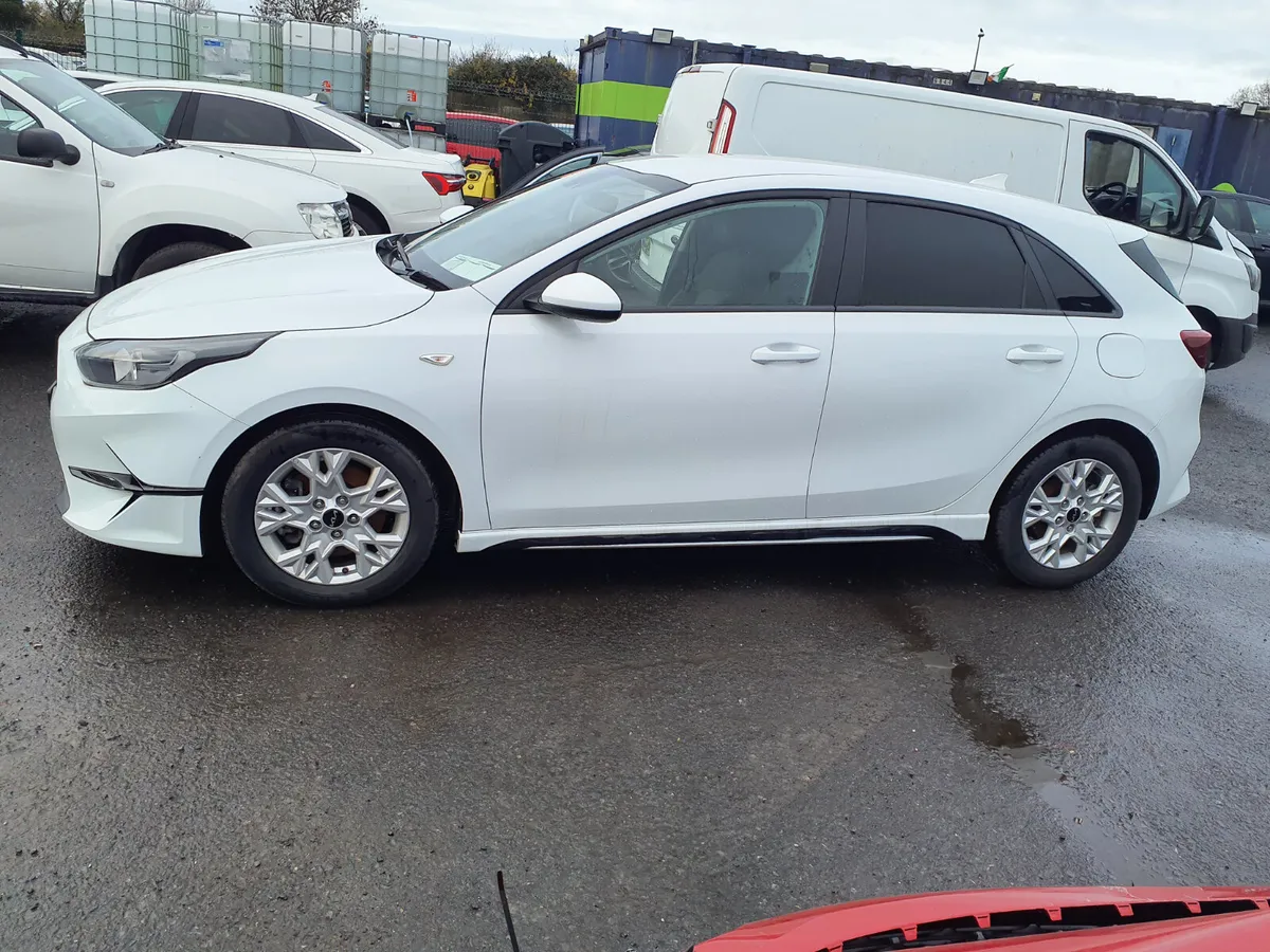 Kia Ceed Van 2024 - Image 2