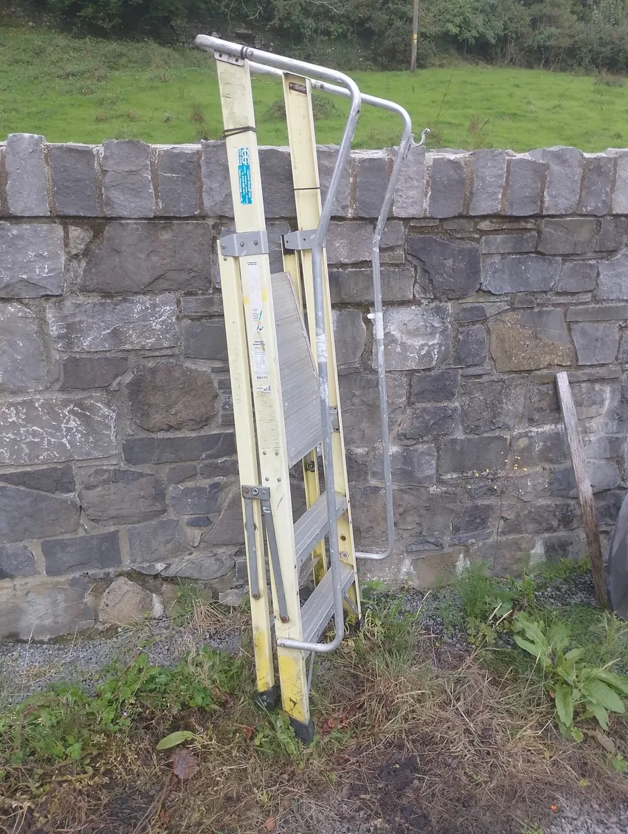 Clow Lyte professional platform podium steps - Image 2