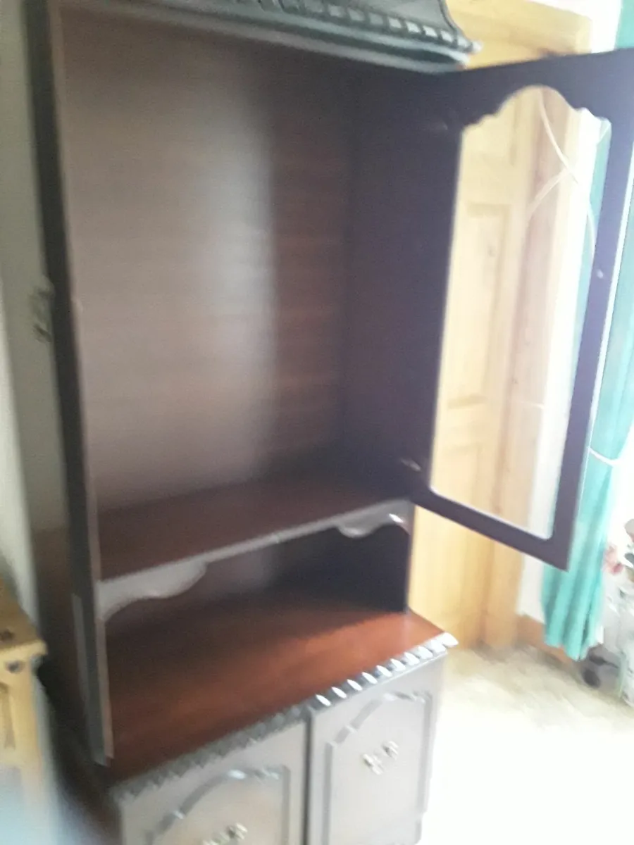 Nice solid mahogany colour Rossmore wall unit - Image 3