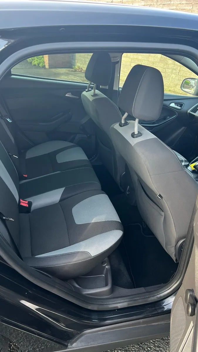 Ford Focus - Image 2