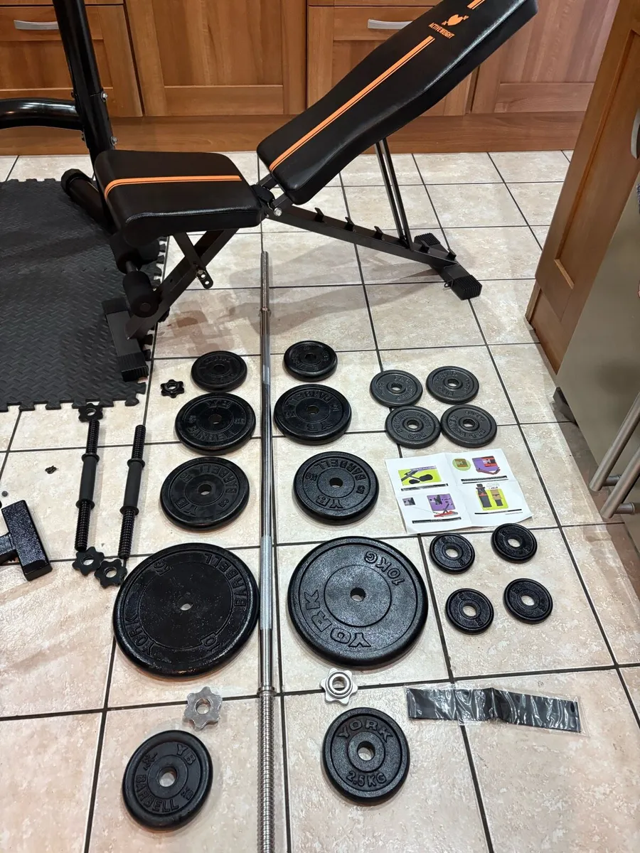 LOVELY GYM WEIGHTLIFTING SET UP, MAKE NICE PRESENT - Image 3