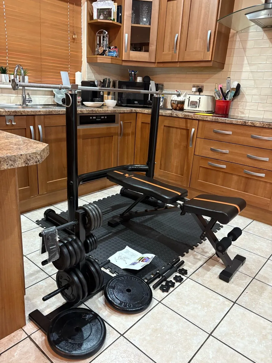 LOVELY GYM WEIGHTLIFTING SET UP, MAKE NICE PRESENT - Image 1