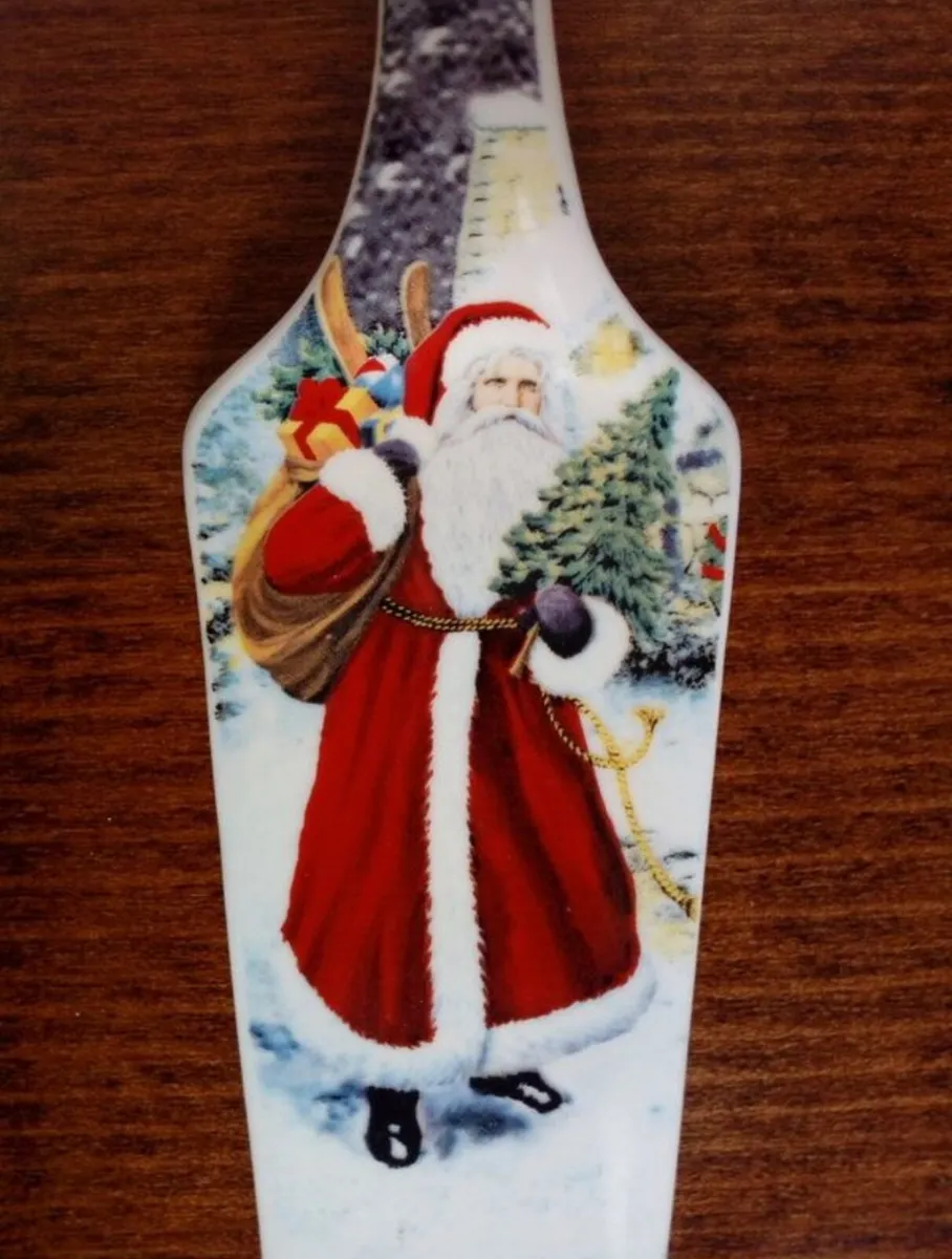 2 Christmas Cake or Pie Servers - Image 1