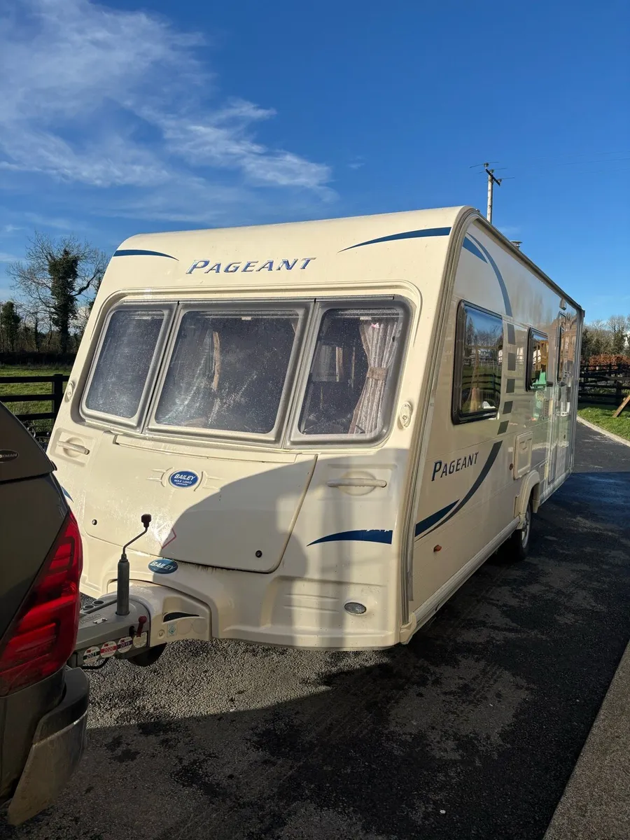 Bailey pageant   caravan - Image 3