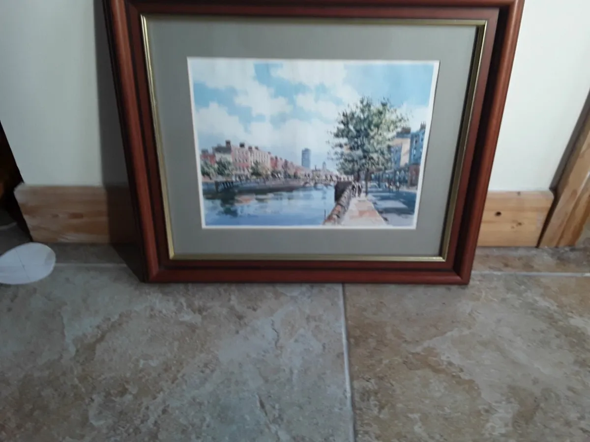 Lovely large picture of hapeny Bridge Dublin - Image 1