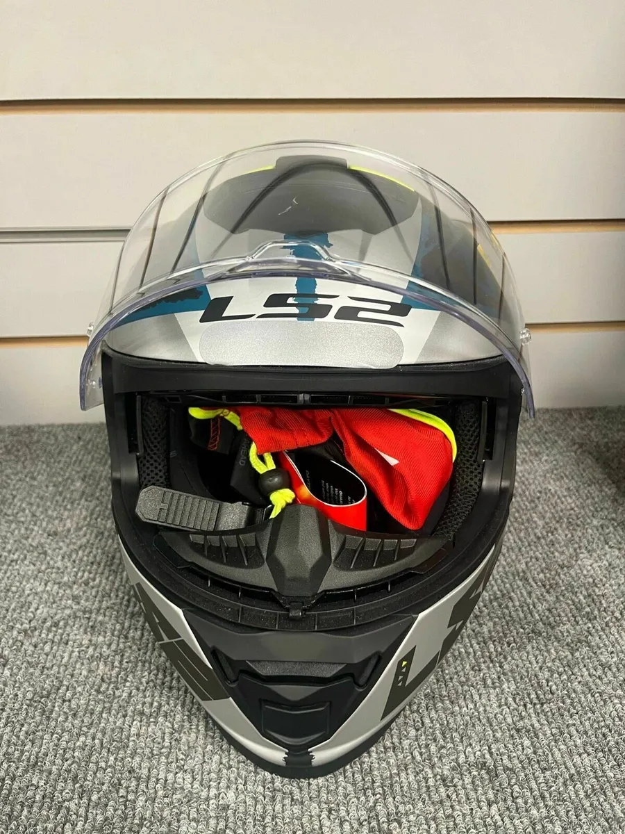 LS2 Storm Ff800 Motorcycle Helmet - Image 3