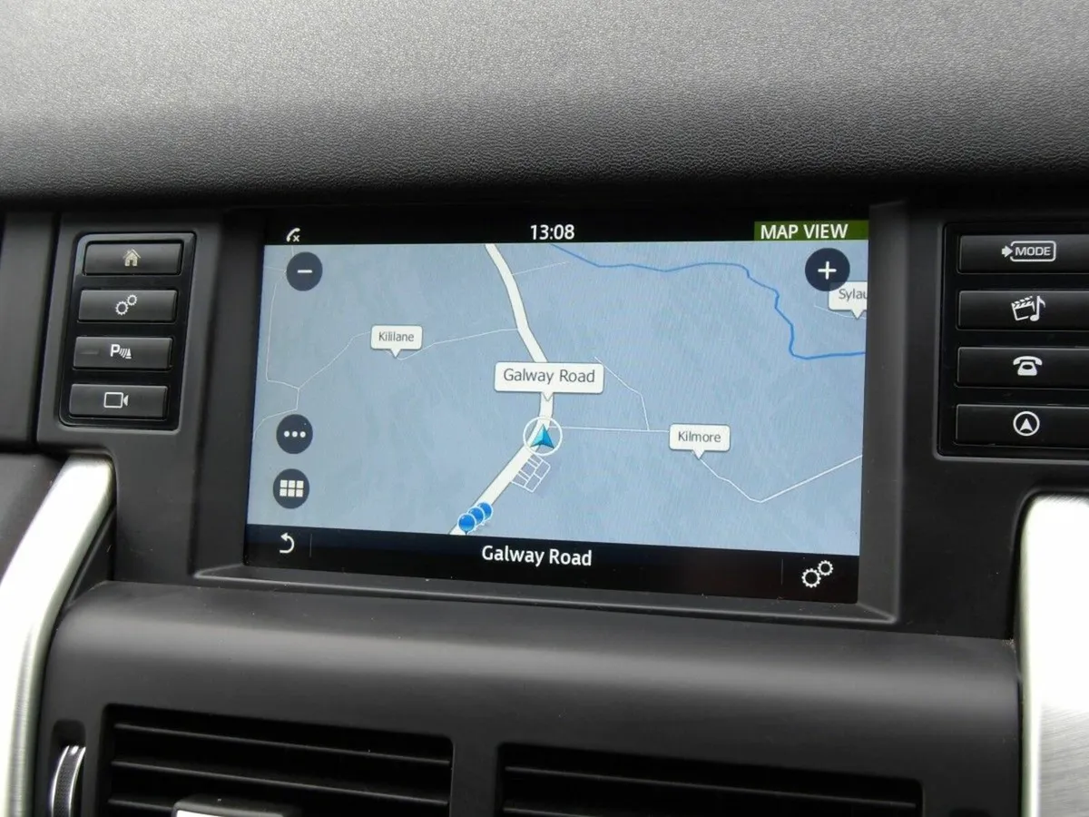 Land Rover Discovery 2.2 TDV6 HSE - Image 2