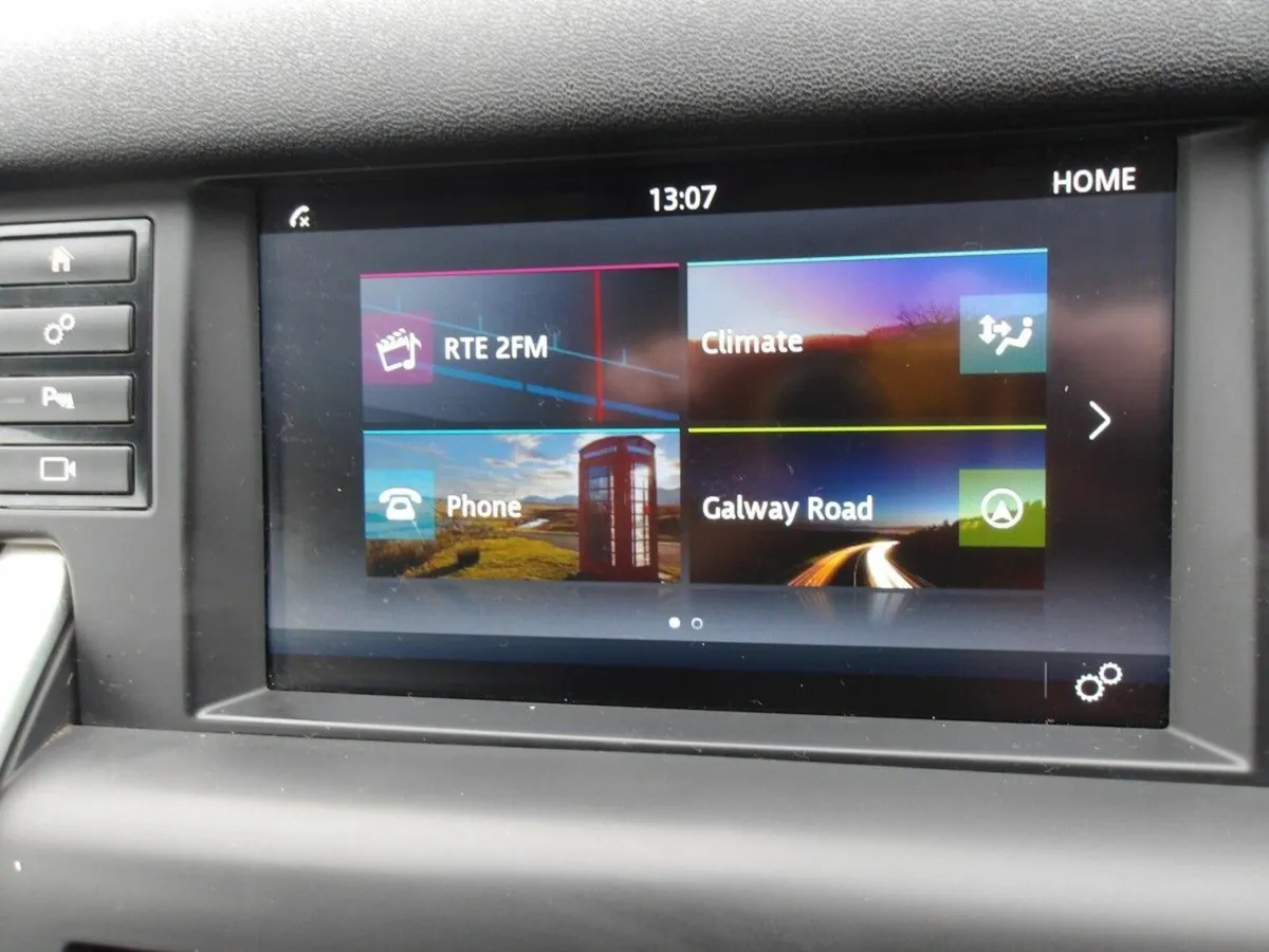 Land Rover Discovery 2.2 TDV6 HSE - Image 3