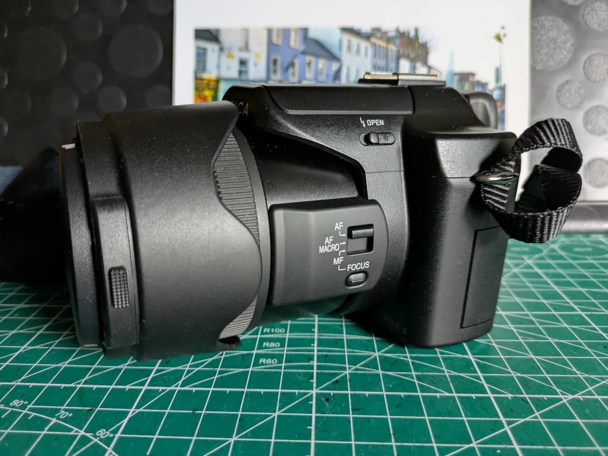 Leica V-lux 1  10MP CCD🌈 sensor 📸 RAW+JPEG - Image 4