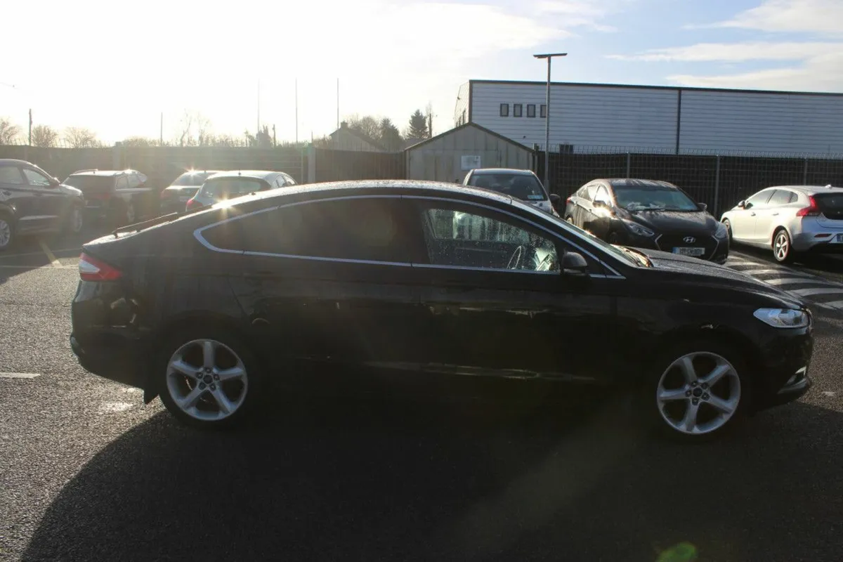 Ford Mondeo 2.0TDCi 180PS Titanium - Image 3