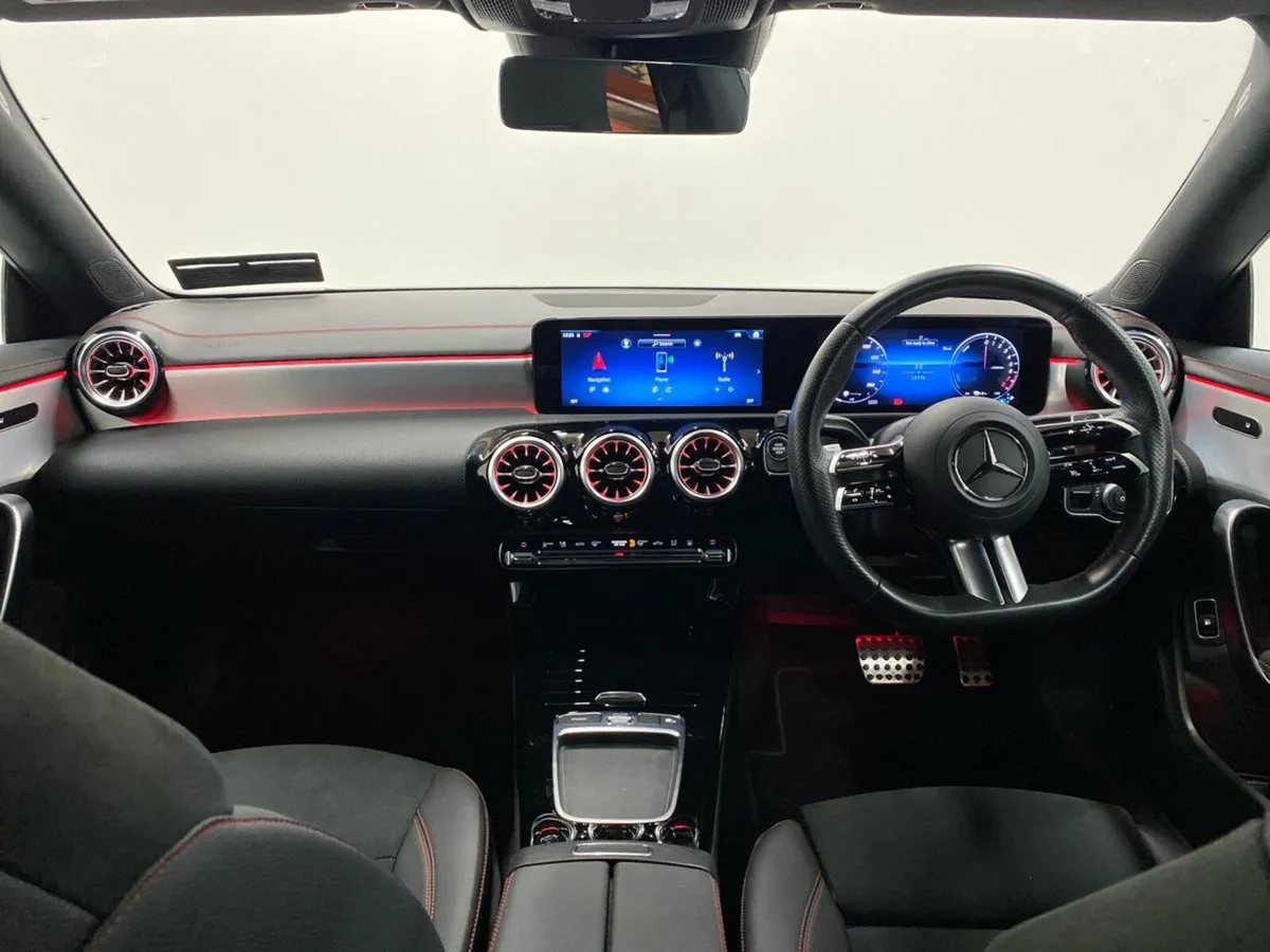 Mercedes-Benz CLA CLA 250 AMG Line Premium E AMG L - Image 3