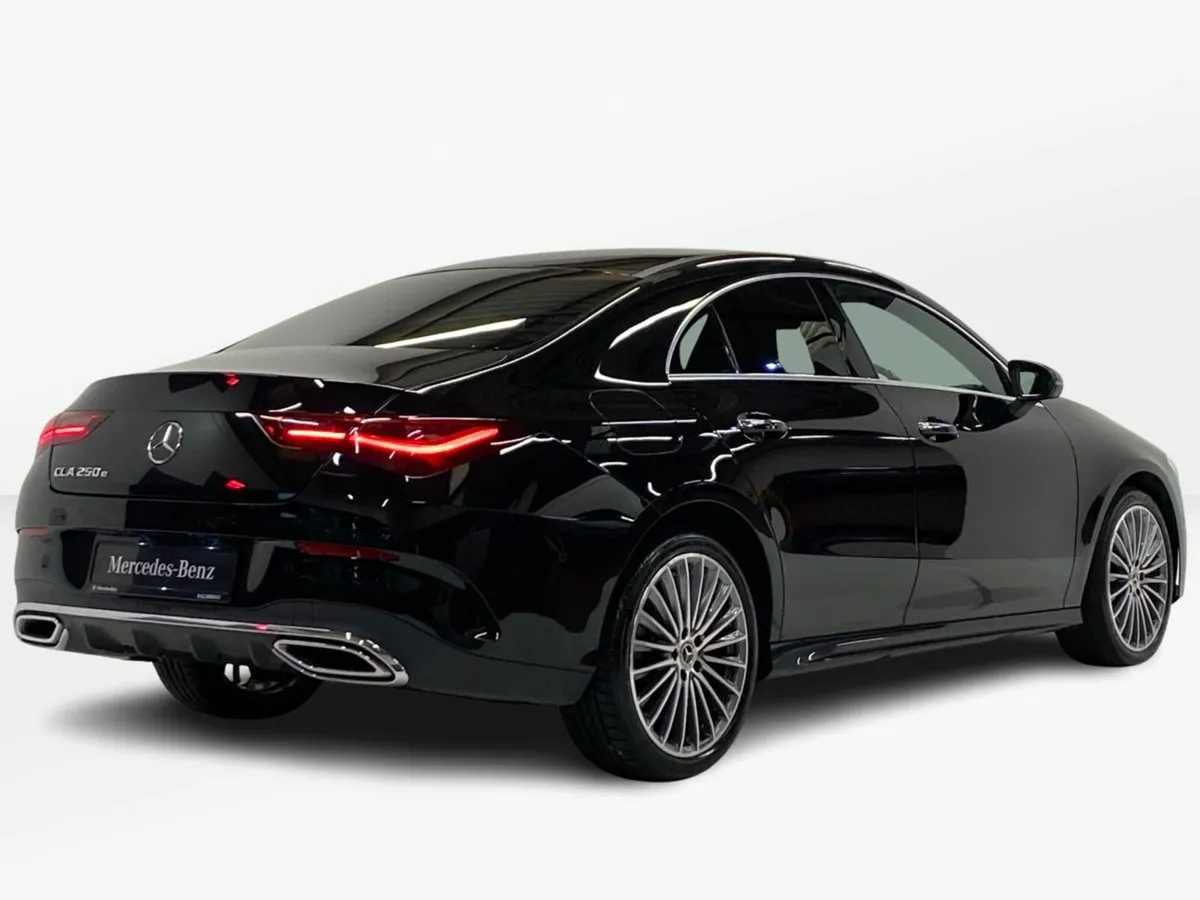 Mercedes-Benz CLA CLA 250 AMG Line Premium E AMG L - Image 4